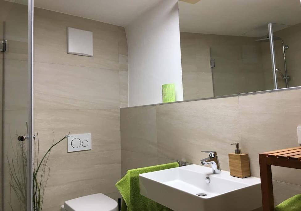 Relax.Land - Apart Grinzens 90Qm Ferienwohnung Zewnętrze zdjęcie